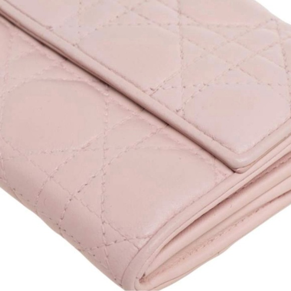 Dior Lady Dior wallet on chain in pink Cannage lambskin leather - Picture 9 of 11